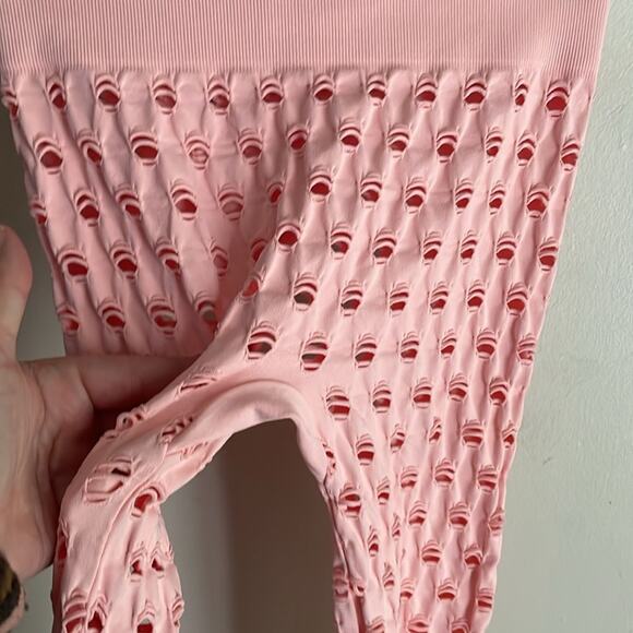 MAISIE WILEN Perforated Leggings Pink - Picture 6 of 16